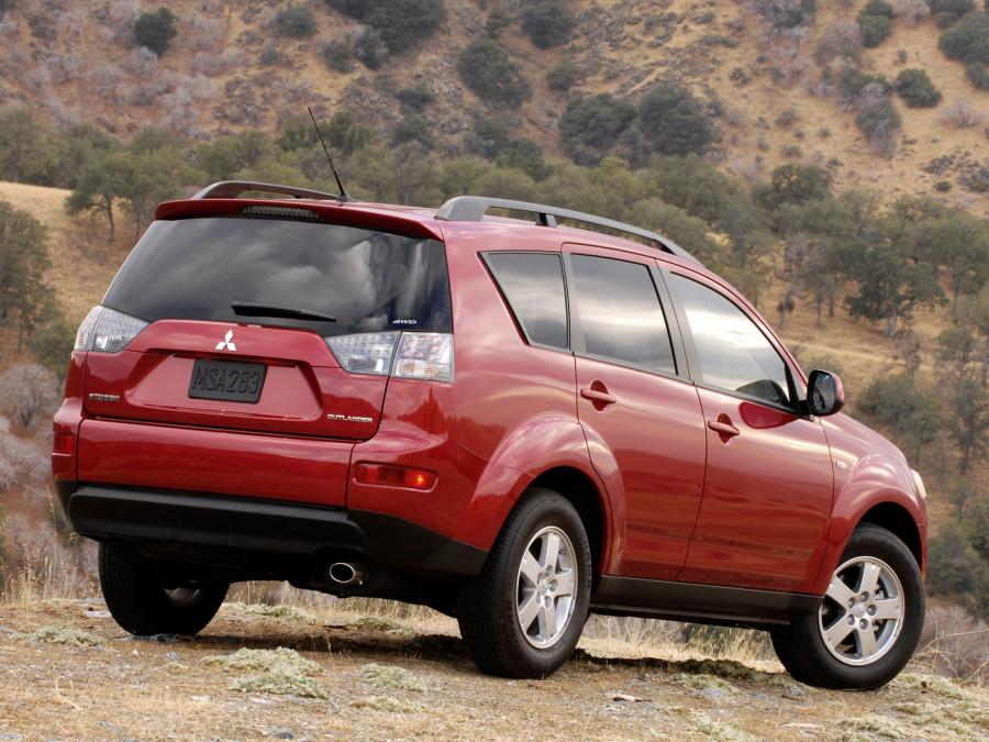  Mitsubishi Outlander 2007 года  (US) (фото 29 из 30)